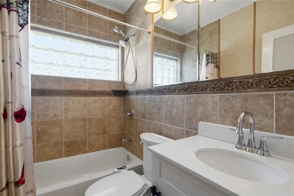 530 S 7th Street Lake Wales FL 33853