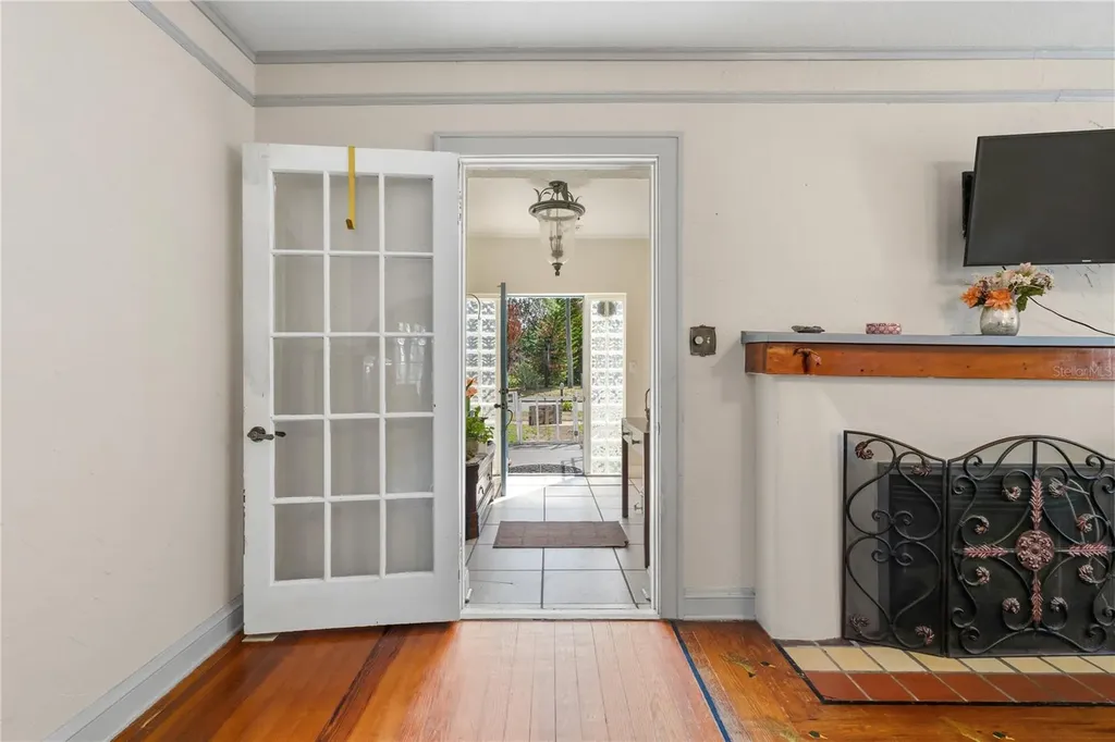 530 S 7th Street Lake Wales FL 33853