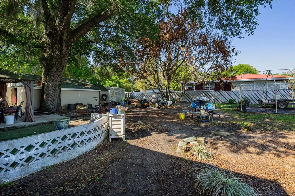 530 S 7th Street Lake Wales FL 33853