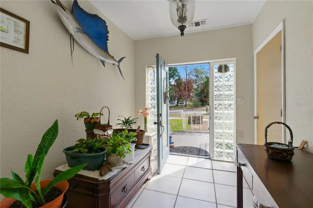 530 S 7th Street Lake Wales FL 33853