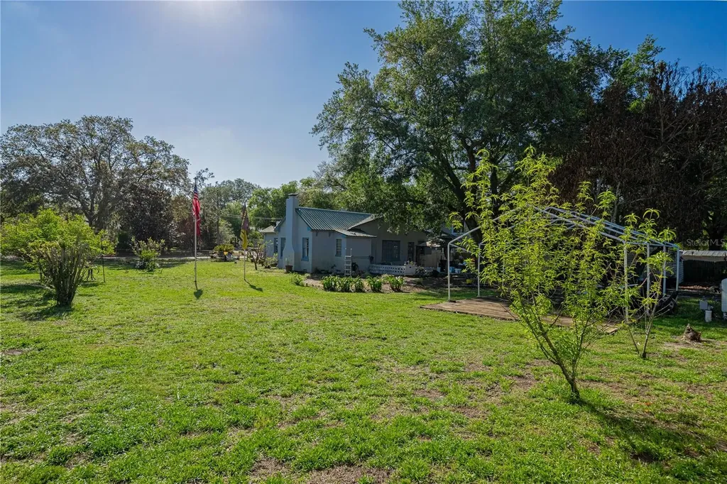 530 S 7th Street Lake Wales FL 33853