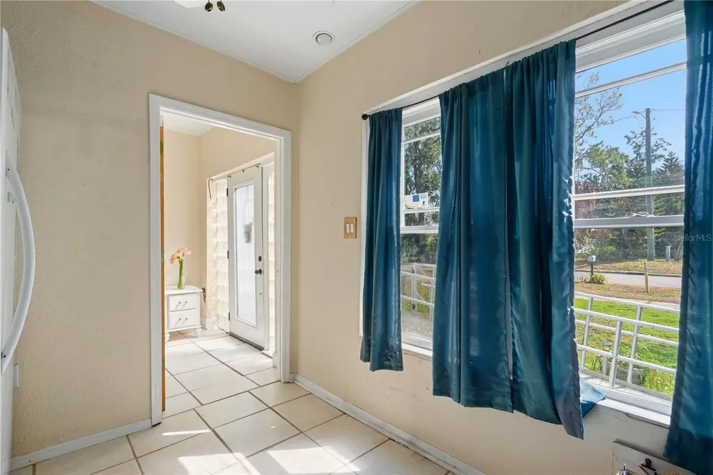 530 S 7th Street Lake Wales FL 33853