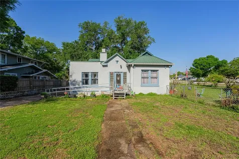 530 S 7th Street Lake Wales FL 33853