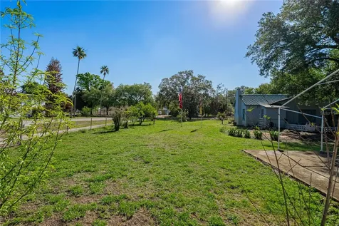 530 S 7th Street Lake Wales FL 33853