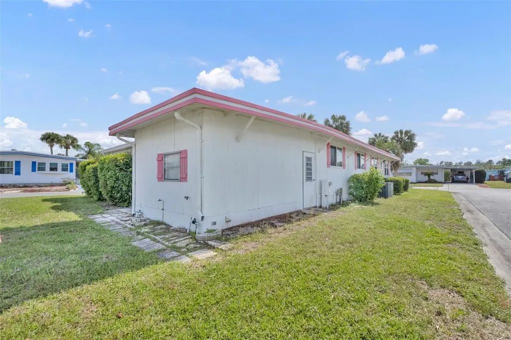 270 Palai Avenue Leesburg FL 34788