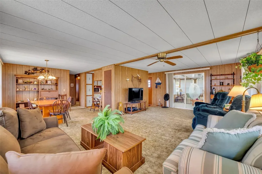 270 Palai Avenue Leesburg FL 34788