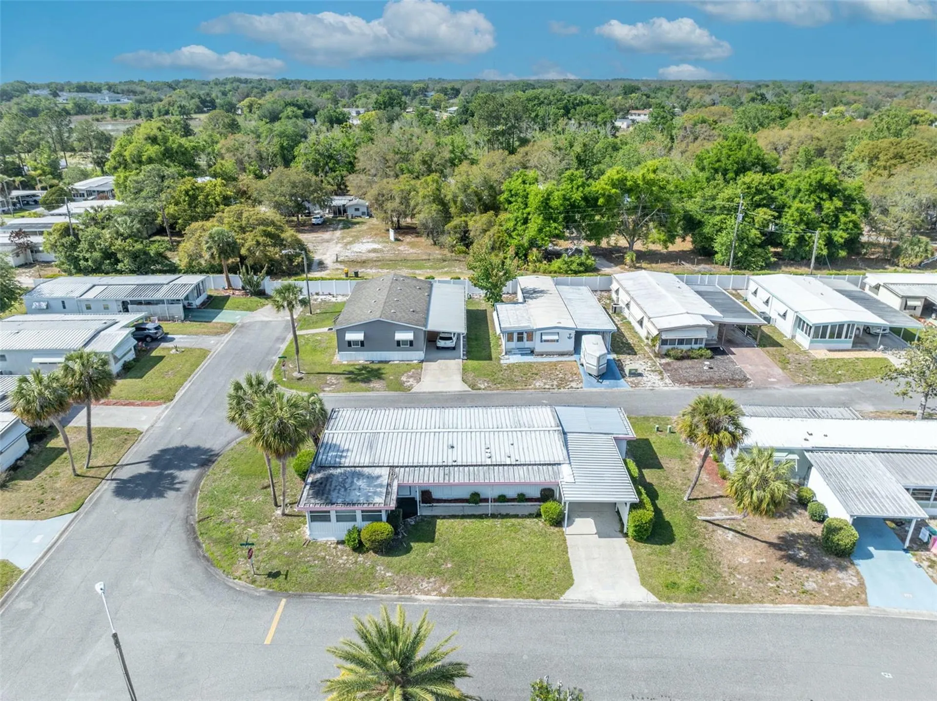270 Palai Avenue Leesburg FL 34788