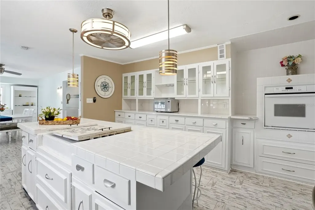 516 5th Avenue N Safety Harbor FL 34695
