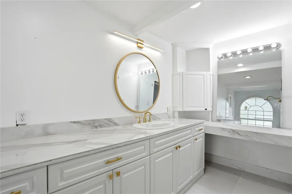 516 5th Avenue N Safety Harbor FL 34695