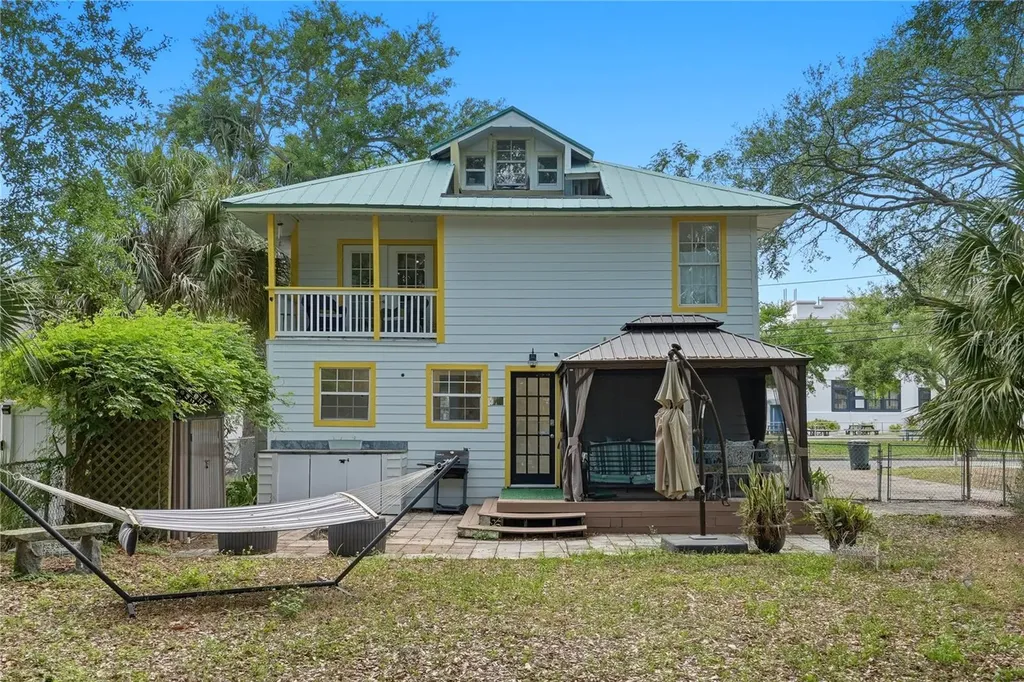 516 5th Avenue N Safety Harbor FL 34695
