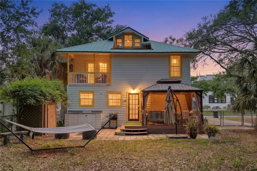 516 5th Avenue N Safety Harbor FL 34695