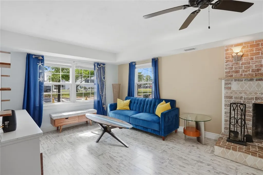 516 5th Avenue N Safety Harbor FL 34695