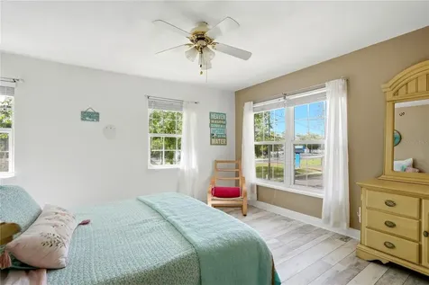 516 5th Avenue N Safety Harbor FL 34695