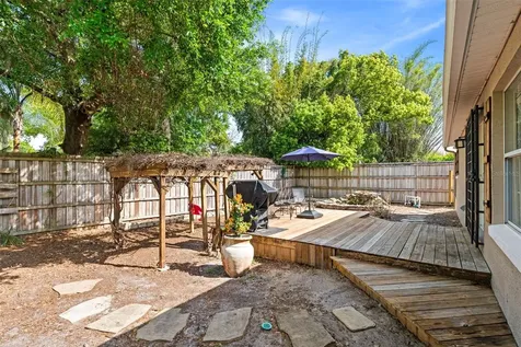 870 Carlson Drive Orlando FL 32804