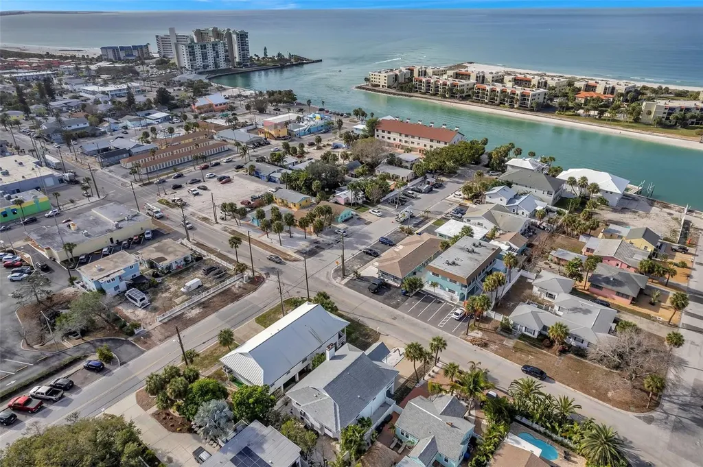 7615 Coquina Way St Pete Beach FL 33706