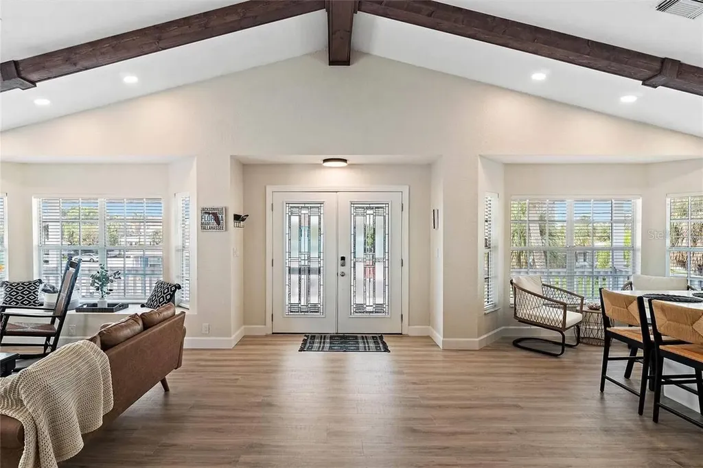 7615 Coquina Way St Pete Beach FL 33706