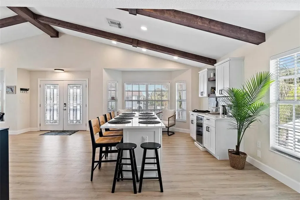 7615 Coquina Way St Pete Beach FL 33706