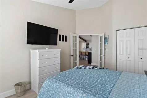7615 Coquina Way St Pete Beach FL 33706