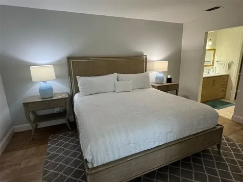 5246 Wedgewood Lane Sarasota FL 34235