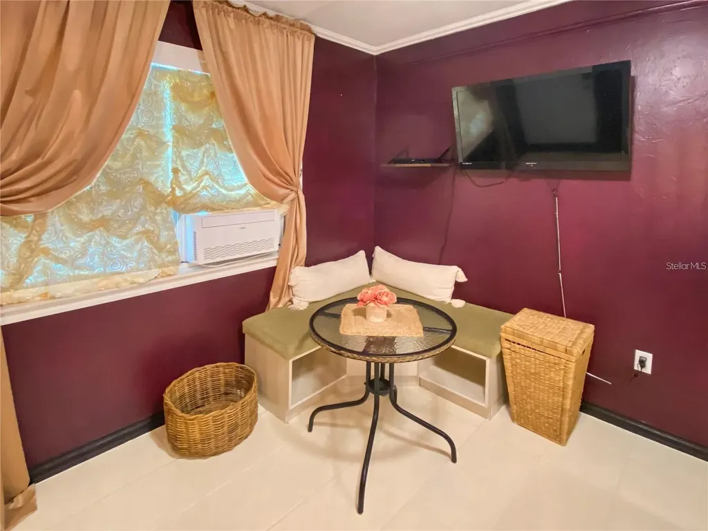 228 SE Oak Hill Street Lake City FL 32025