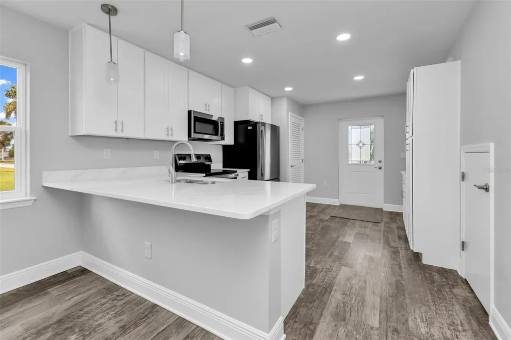 301 E Virginia Avenue Punta Gorda FL 33950