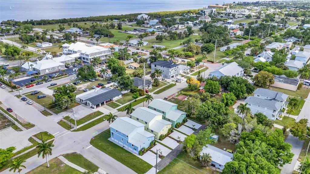 301 E Virginia Avenue Punta Gorda FL 33950