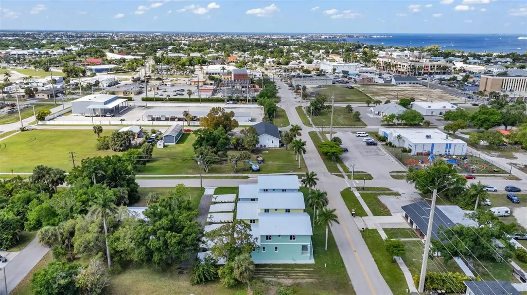 301 E Virginia Avenue Punta Gorda FL 33950