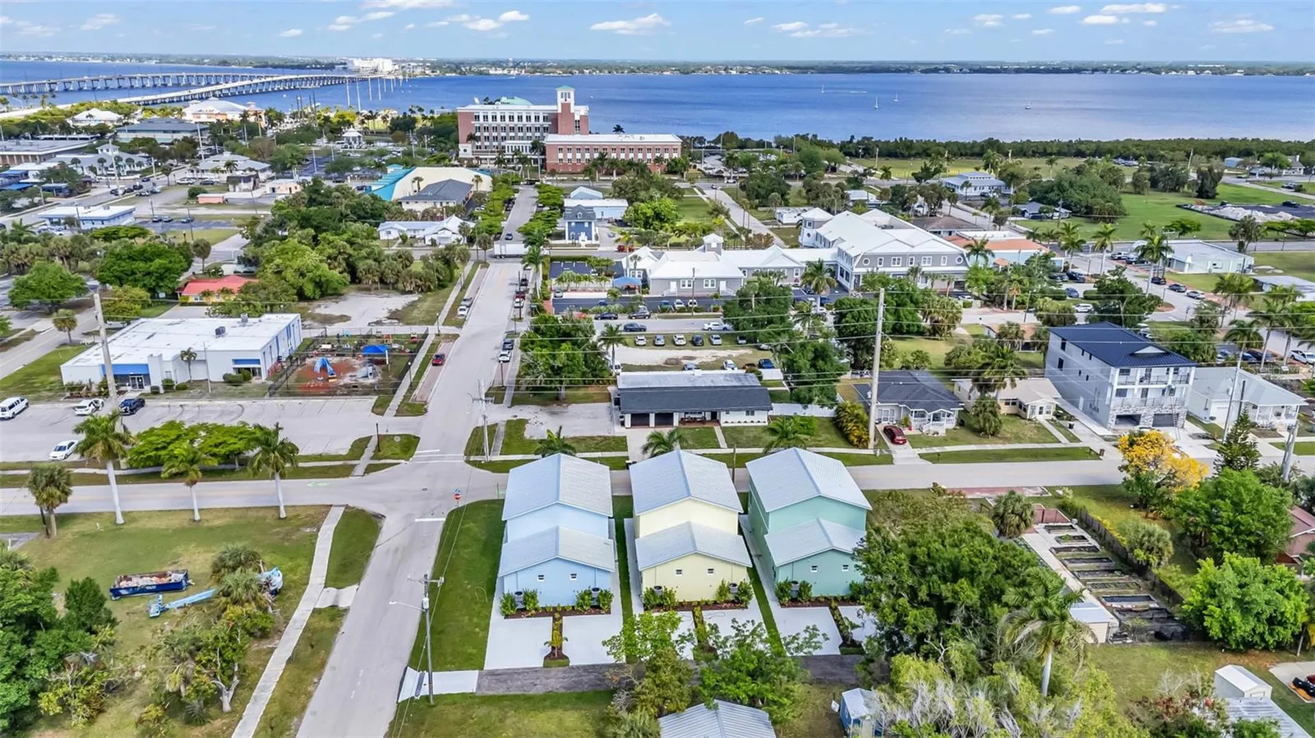301 E Virginia Avenue Punta Gorda FL 33950