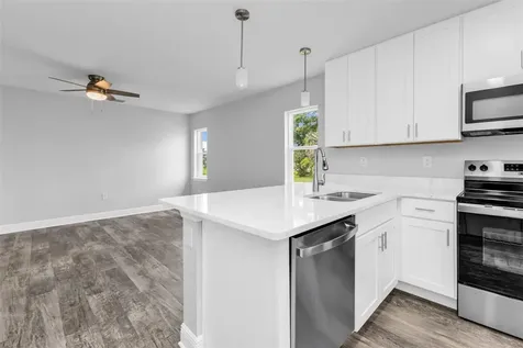 301 E Virginia Avenue Punta Gorda FL 33950
