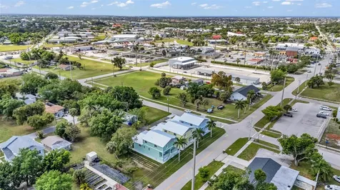 301 E Virginia Avenue Punta Gorda FL 33950