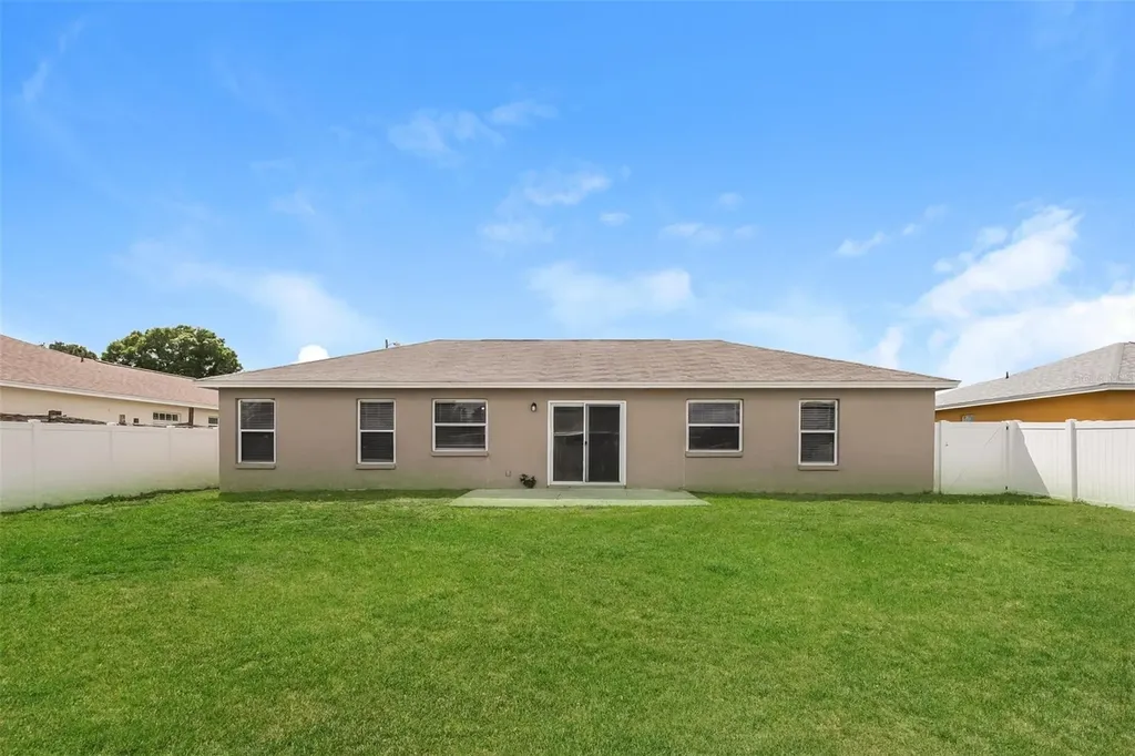 8157 Bristol Bay Avenue Lakeland FL 33810