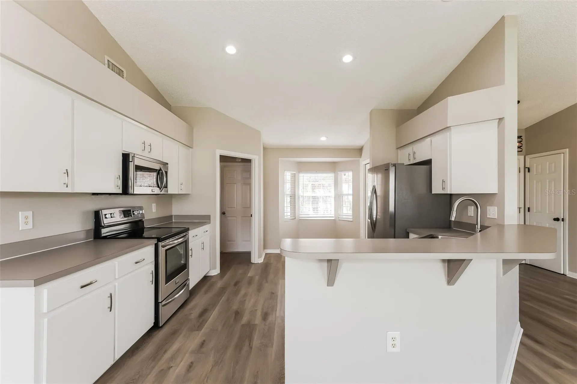 8157 Bristol Bay Avenue Lakeland FL 33810