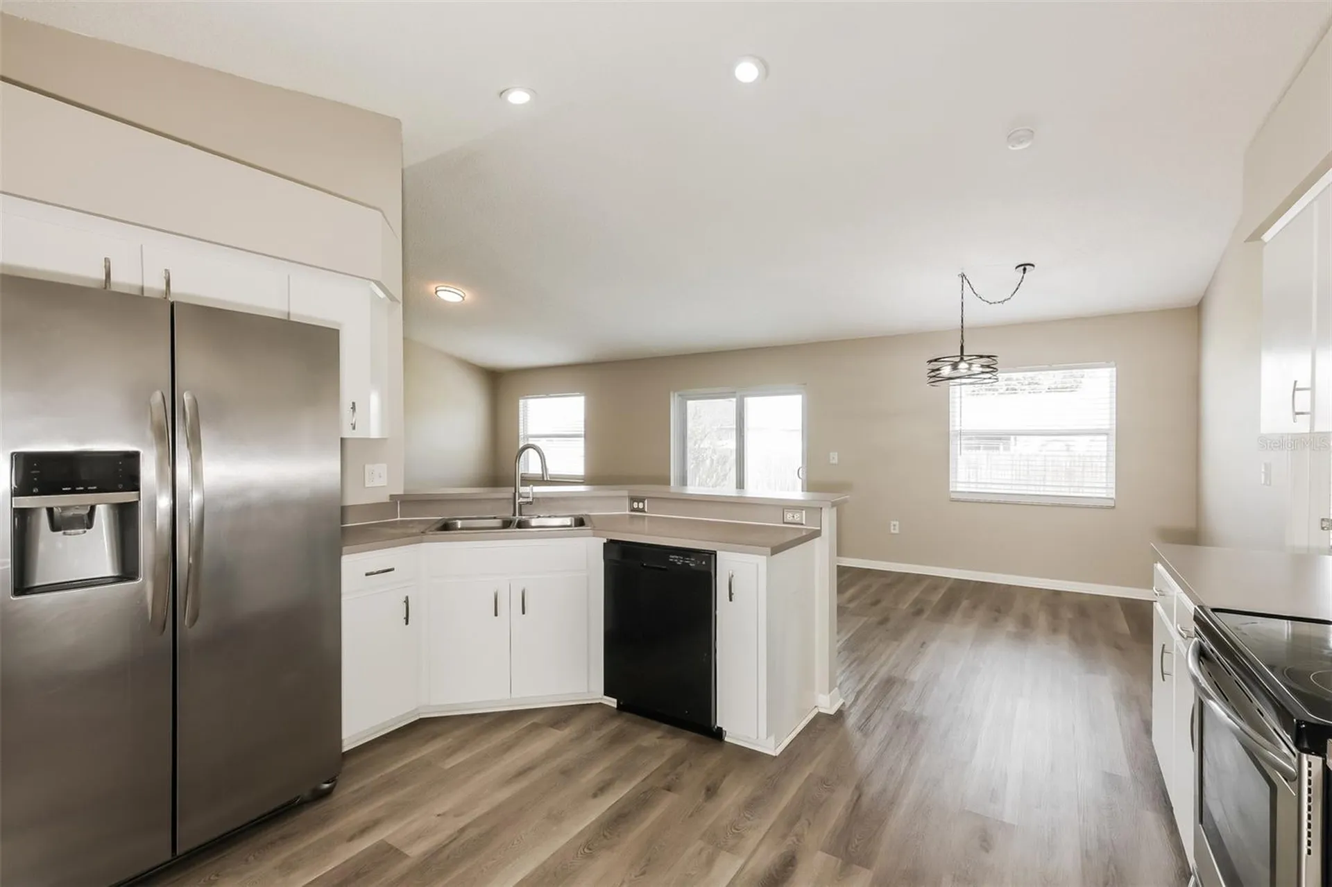 8157 Bristol Bay Avenue Lakeland FL 33810