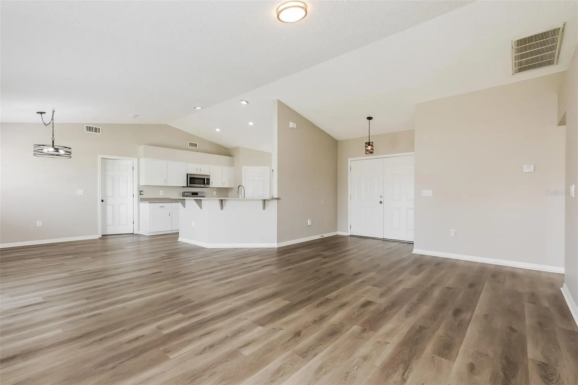 8157 Bristol Bay Avenue Lakeland FL 33810