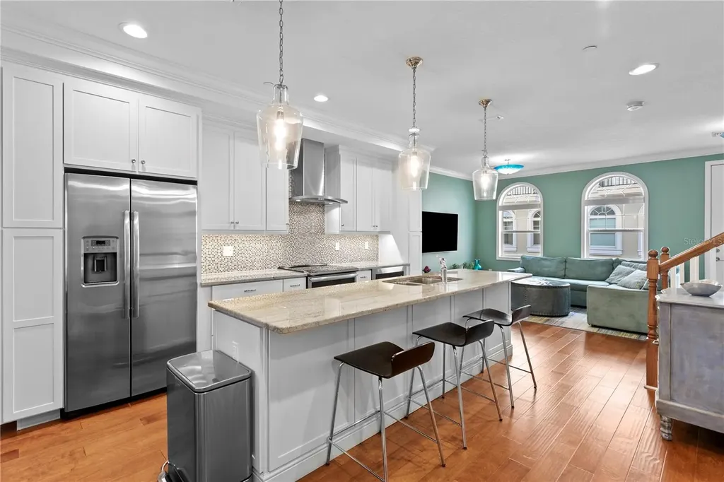 412 Regent Lane N St Petersburg FL 33701