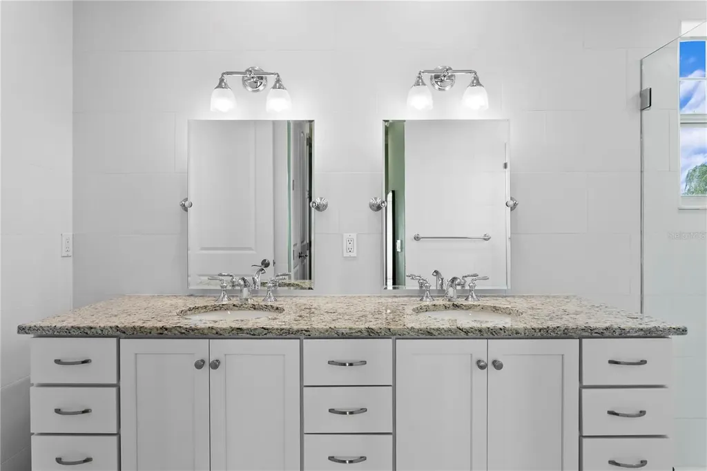 412 Regent Lane N St Petersburg FL 33701