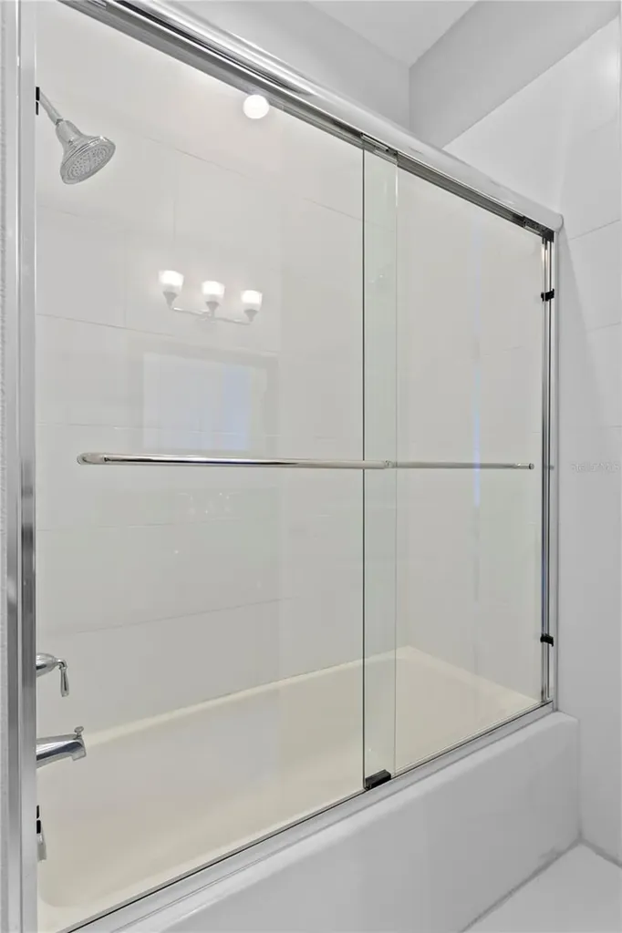 412 Regent Lane N St Petersburg FL 33701