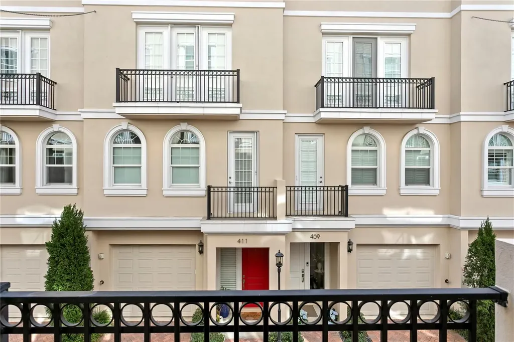 412 Regent Lane N St Petersburg FL 33701