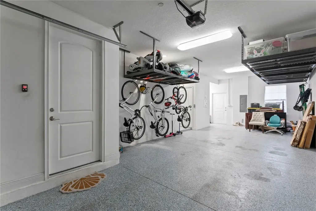 412 Regent Lane N St Petersburg FL 33701