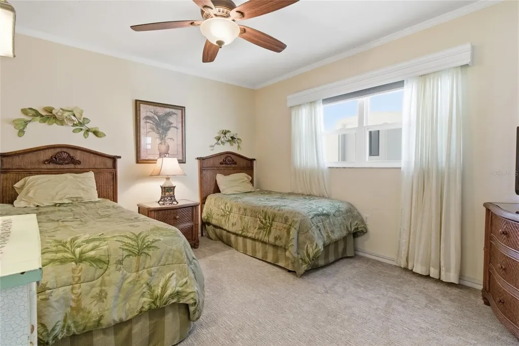 333 The Esplanade N Venice FL 34285