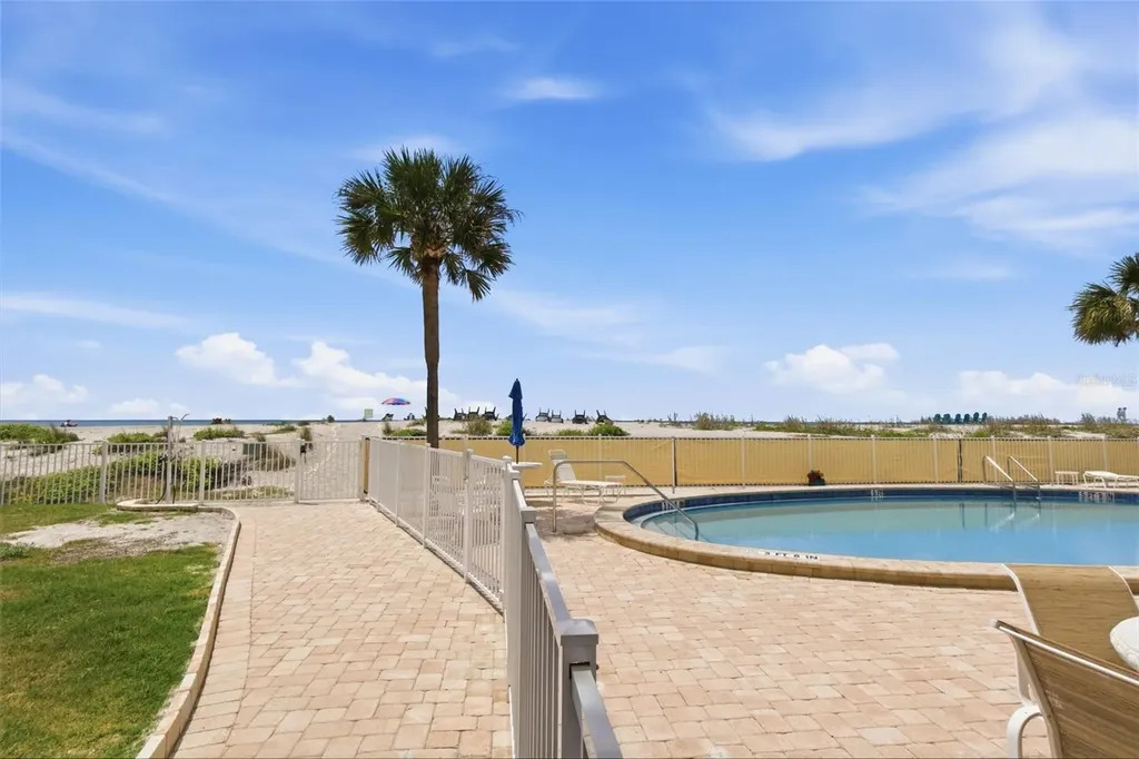 333 The Esplanade N Venice FL 34285