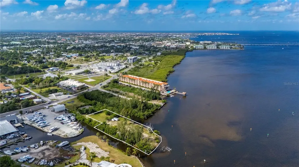 6141 Elliott Street Punta Gorda FL 33950