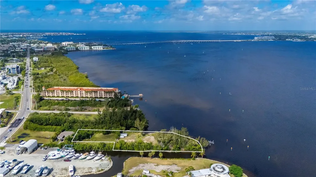 6141 Elliott Street Punta Gorda FL 33950