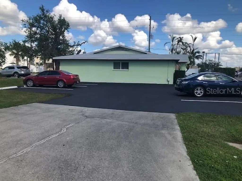 795 Crestview Circle NW Port Charlotte FL 33948