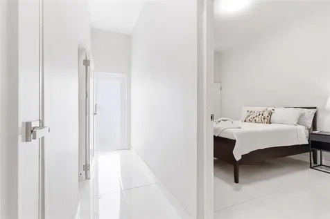 56 Calle F Krug Condado San Juan PR 00907
