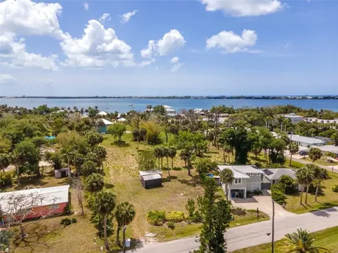 W Cowles Street Englewood FL 34223