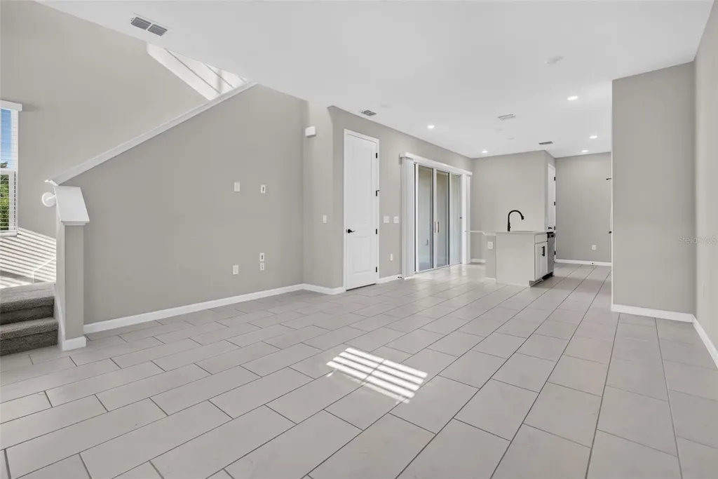 1528 Erin Breeze Lane Kissimmee FL 34744