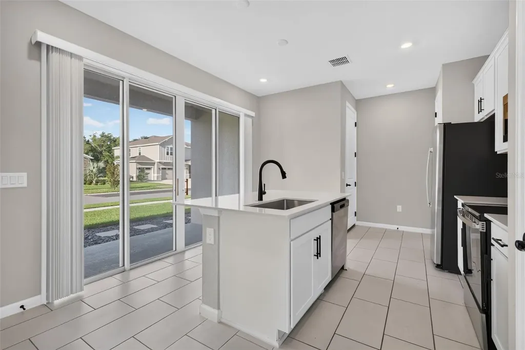 1528 Erin Breeze Lane Kissimmee FL 34744