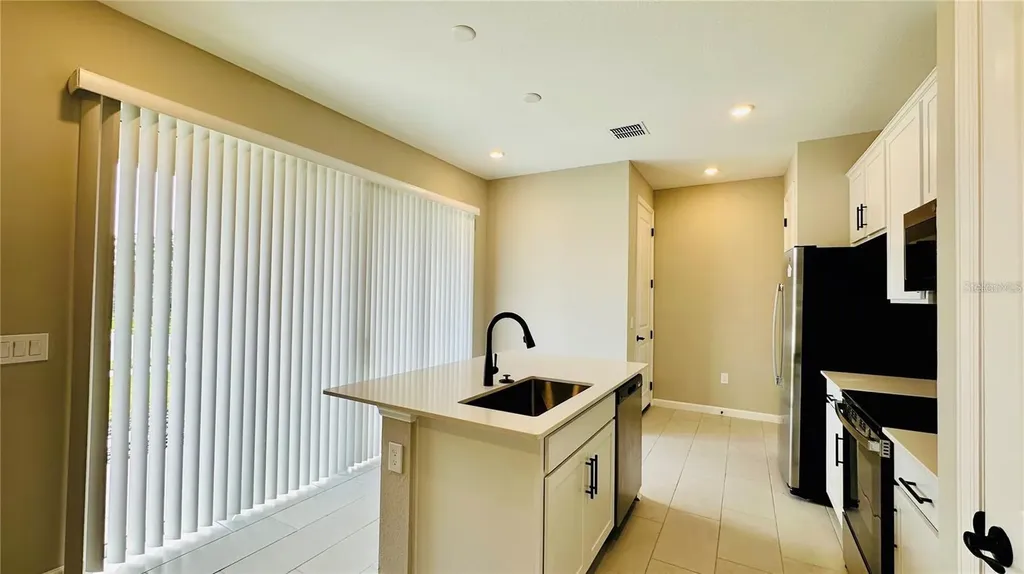 1528 Erin Breeze Lane Kissimmee FL 34744