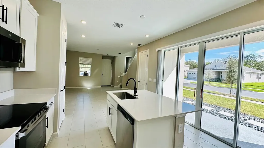 1528 Erin Breeze Lane Kissimmee FL 34744